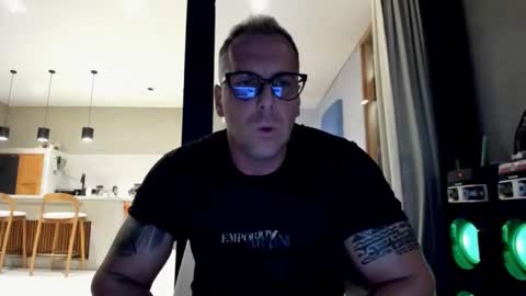 TheBigLeo online show from June 6, 2026, 10:31 am