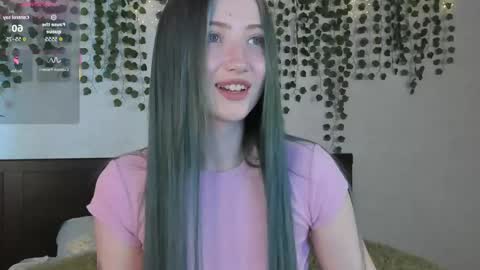 Snapshot of leona_vixen chatting on June 2, 2026, 5:09 am Leona online show from June 2, 2026, 5:09 am