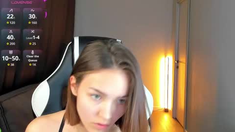 Leslie online show from May 25, 2026, 1:00 am