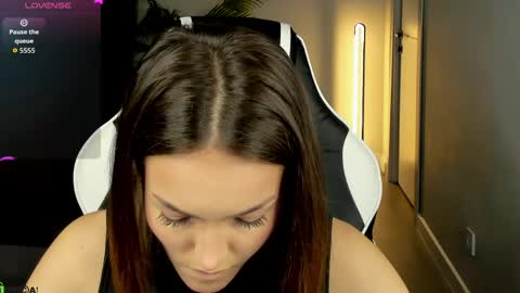 Leslie online show from June 8, 2026, 12:58 am