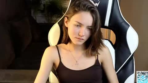 Leslie online show from June 22, 2026, 1:07 am