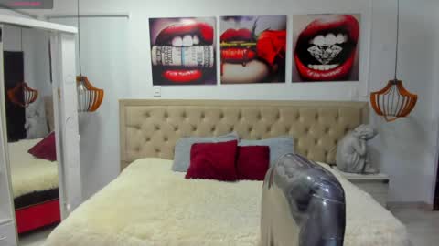 Snapshot of leslieanddrako chatting on June 7, 2026, 6:00 pm L E S L E Y AND D R A K O online show from June 7, 2026, 6:00 pm