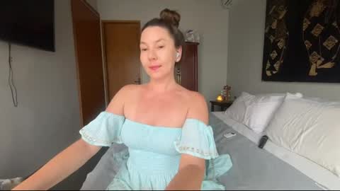 lessya_magic online show from June 8, 2026, 7:31 am