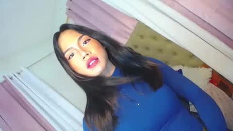 lexi_foru online show from December 21, 2025, 10:22 am