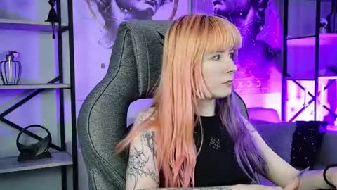 Snapshot of lexiwenford chatting on July 26, 2026, 5:15 am Lexi Wenford NO NUDE GODDESS online show from July 26, 2026, 5:15 am