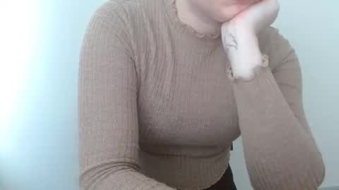 Snapshot of leyla_le chatting on May 9, 2026, 6:07 am Leyla online show from May 9, 2026, 6:07 am