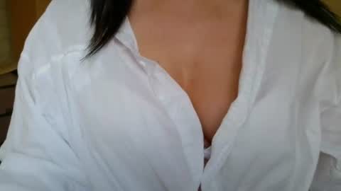 liachilli online show from August 3, 2026, 8:46 am
