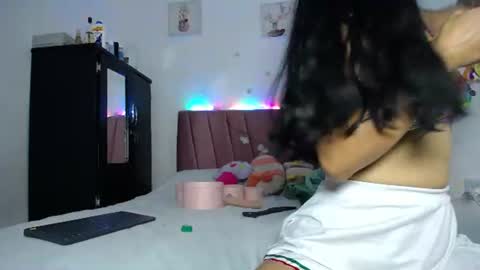 liahdiaz_ online show from July 1, 2026, 2:07 pm