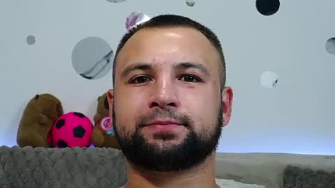 Liam online show from July 6, 2026, 7:27 pm