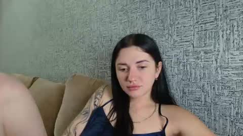 liana_diva online show from July 10, 2026, 6:43 pm