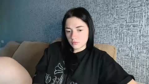 liana_diva online show from July 19, 2026, 9:35 am
