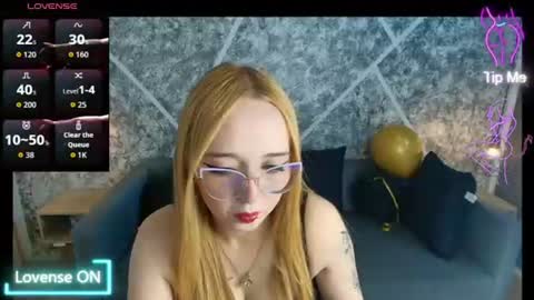 Lia Roberts online show from August 3, 2026, 2:00 pm