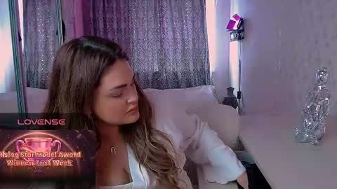 libra_mia online show from June 10, 2026, 10:58 am