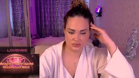 libra_mia online show from June 11, 2026, 7:06 am