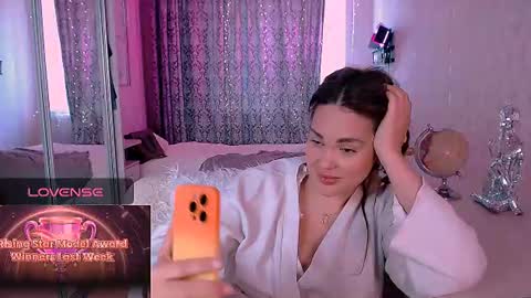 libra_mia online show from June 20, 2026, 5:32 am