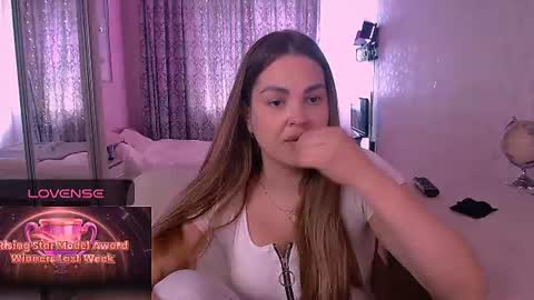libra_mia online show from July 7, 2026, 9:24 am