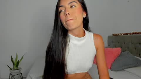 Maddie  online show from May 21, 2026, 1:56 am
