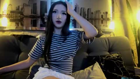 Liilyrose online show from July 26, 2026, 3:08 pm