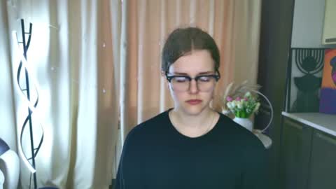 LilaSparkling online show from July 25, 2026, 5:49 am