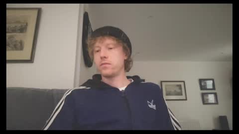 Snapshot of lilginge1 chatting on April 24, 2026, 10:34 pm lilginge1 online show from April 24, 2026, 10:34 pm
