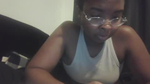  LILITH  HEART  online show from June 26, 2026, 2:16 am