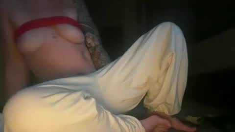 lilithwildmoon online show from June 20, 2026, 2:47 am