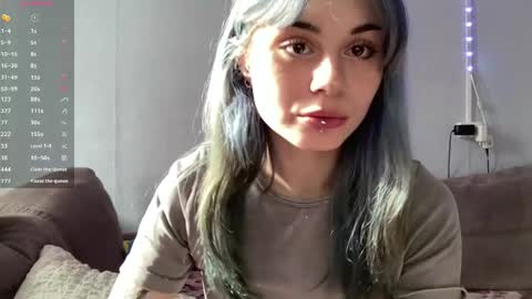 Amelia online show from April 25, 2026, 12:30 pm