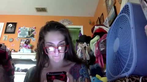 hi guys im back on here 3 online show from May 13, 2026, 6:16 pm