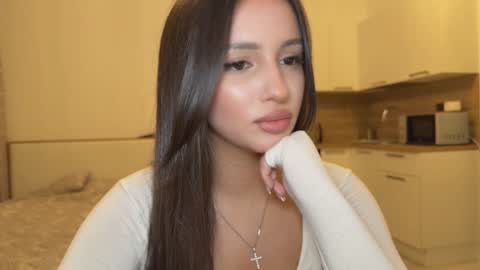 Mia online show from August 7, 2026, 6:54 pm