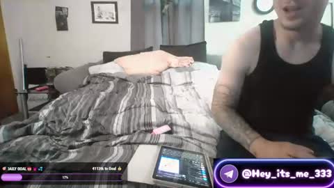 Snapshot of lilvioletxxx chatting on June 11, 2026, 10:19 pm Little Violet online show from June 11, 2026, 10:19 pm