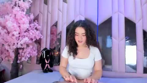 LILY MONROE online show from July 2, 2026, 9:43 pm