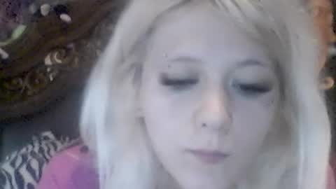 xlayaxo online show from July 27, 2026, 5:09 pm
