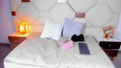 Snapshot of lilydoll1 chatting on July 1, 2026, 8:30 pm Lily online show from July 1, 2026, 8:30 pm