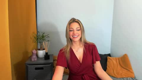Lily online show from February 1, 2025, 12:47 pm