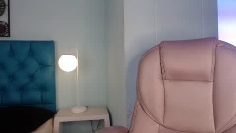 lilyred_ online show from July 11, 2026, 3:31 am