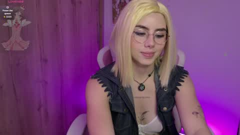 lily help me to collect more cosplay online show from June 6, 2026, 3:44 am