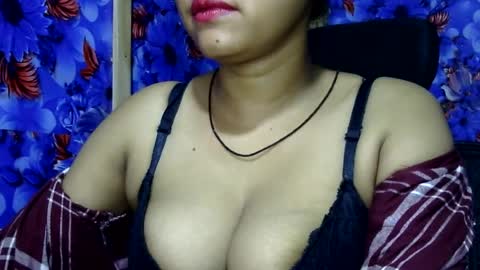 limaakter246618 online show from June 17, 2026, 11:05 pm