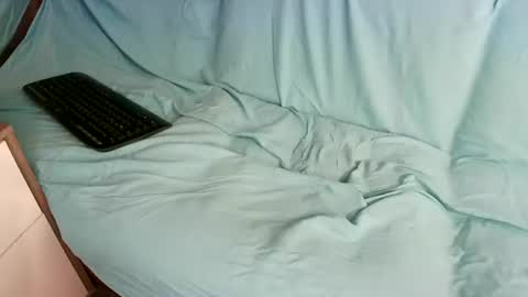 linacatelover online show from July 28, 2026, 8:52 pm