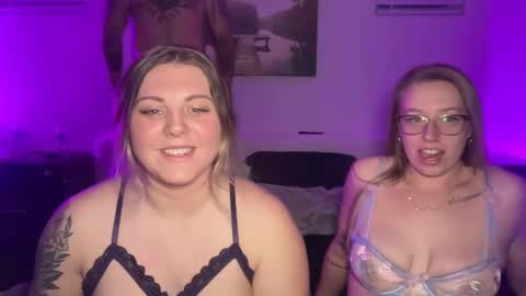 Lindseyluxe online show from February 11, 2026, 2:49 am