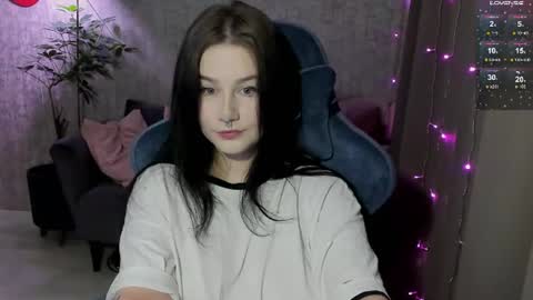 Lina online show from July 9, 2026, 6:28 am