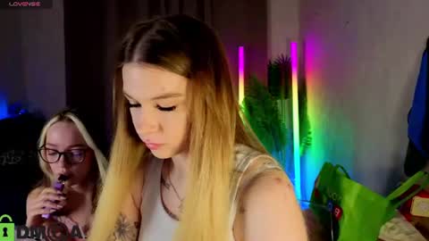 lisa_rabbit online show from June 15, 2026, 1:08 am