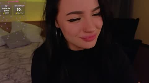 lisaaaliss online show from May 11, 2026, 2:45 pm