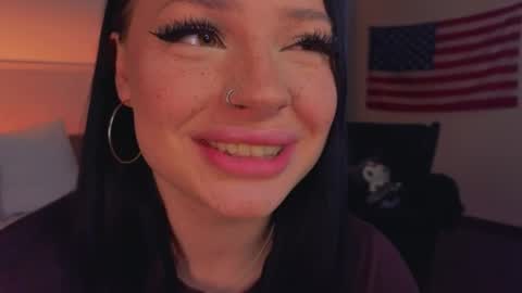 lisaaaliss online show from May 29, 2026, 10:24 am