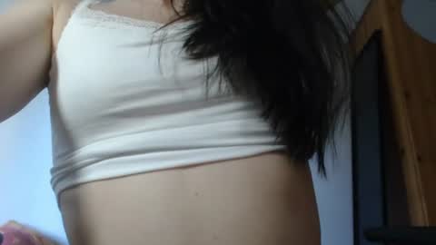 Lisaskybaby online show from August 4, 2026, 5:43 am