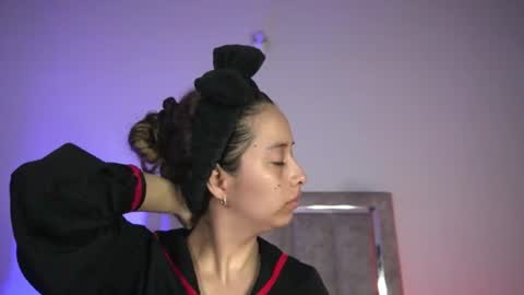 Snapshot of littlee_emma_ chatting on June 24, 2026, 11:48 pm littlee_emma_ online show from June 24, 2026, 11:48 pm