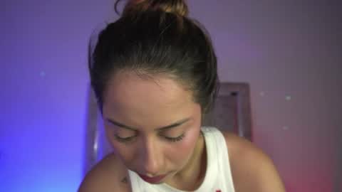 Snapshot of littlee_emma_ chatting on July 16, 2026, 12:38 am littlee_emma_ online show from July 16, 2026, 12:38 am
