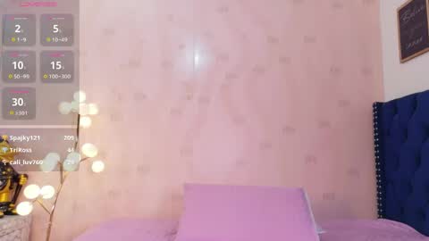 Tania  online show from April 22, 2026, 8:10 pm