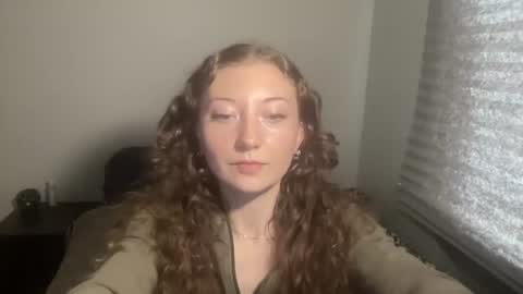 littlejuliette777 online show from August 7, 2026, 8:33 pm