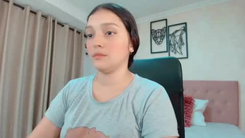 Sarahs Room online show from June 25, 2026, 8:24 pm