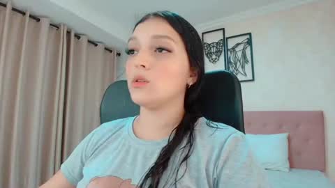 Sarahs Room online show from July 25, 2026, 10:29 pm